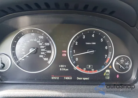 2011 BMW X3 xDrive28I z USA, uszkodzony, nr VIN 5UXWX5C52BL708230